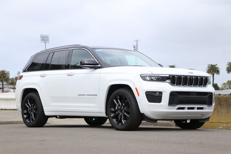 2026 Jeep Grand Cherokee Overland 5-Seat 4WD (B...