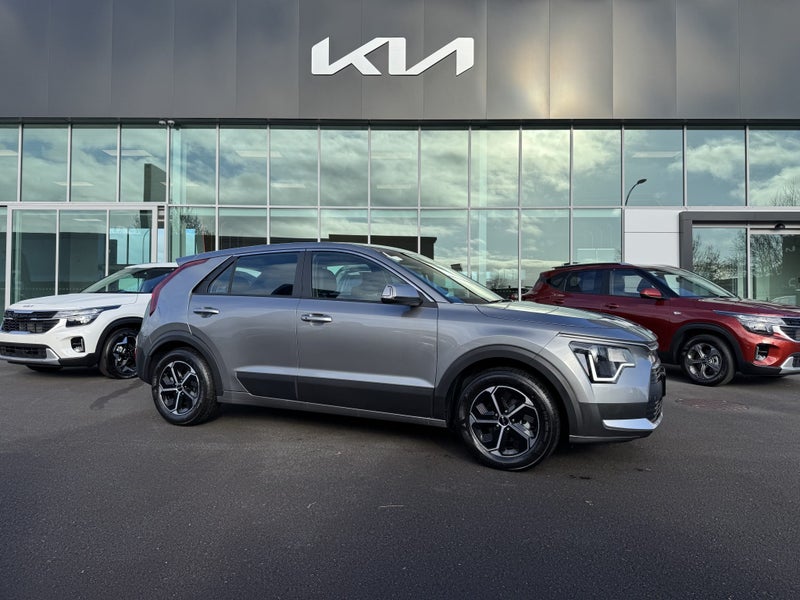2026 Kia Niro Light 1.6Ph/6Am