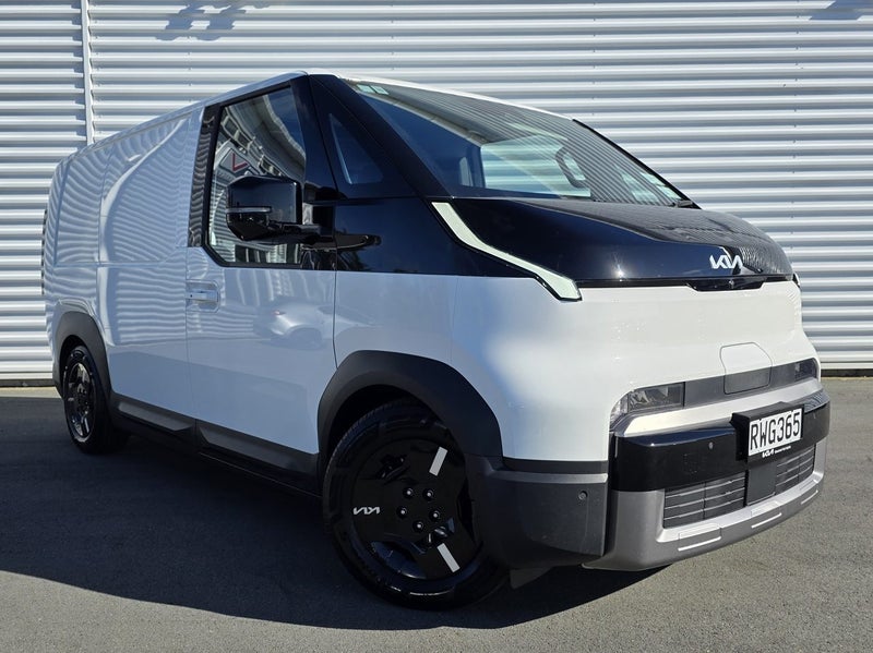 2026 Kia PV5 Cargo STD Roof 6DR 11kW