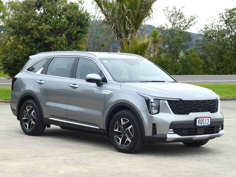 2026 Kia Sorento HEV Light
