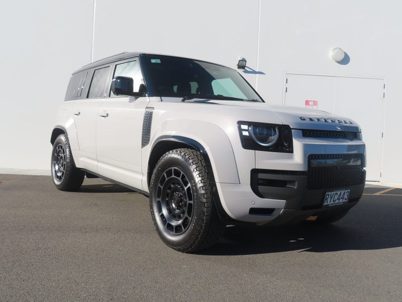 2026 Land Rover Defender 110 P635 OCTA