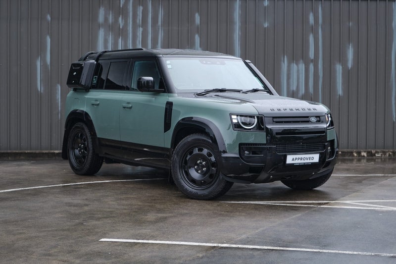 2026 Land Rover Defender 110 Trophy Edition 2