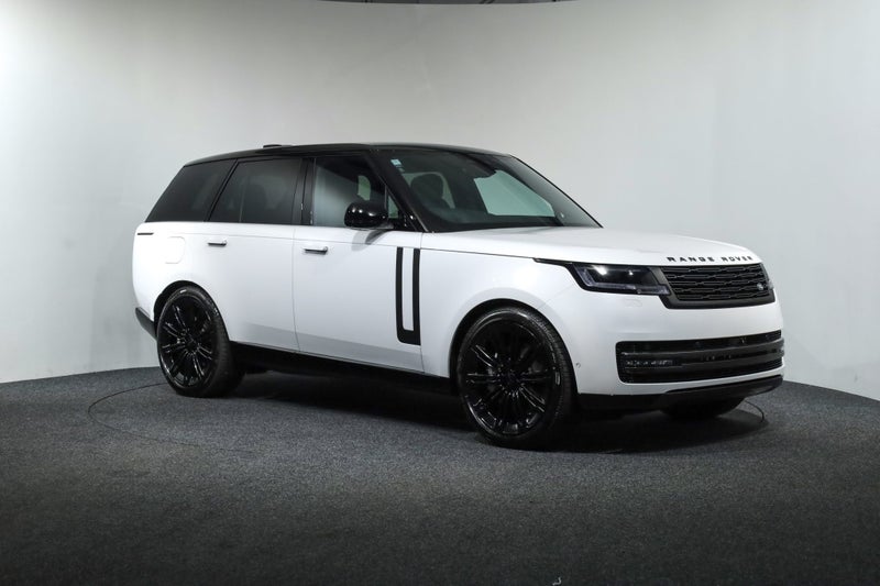 2026 Land Rover Range Rover P530 Hse Swb