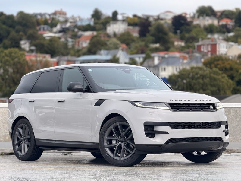 2026 Land Rover Range Rover Sport D250 SE