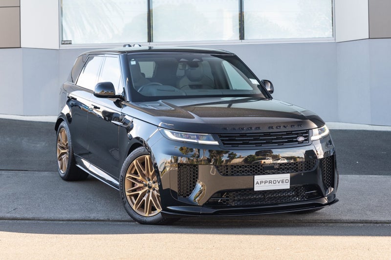 2026 Land Rover Range Rover Sport P635 SV