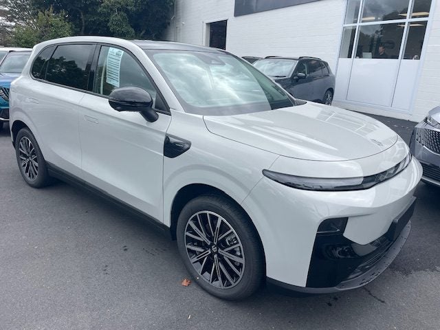 2026 Leapmotor B10 Design 5 Door EV SUV