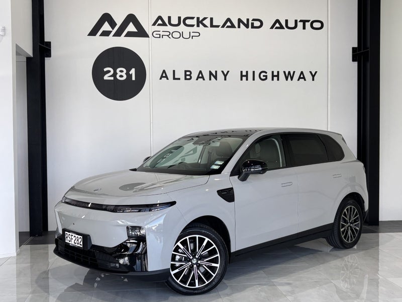 2026 Leapmotor B10 Design (Top-Spec) - Full Ele...