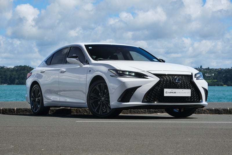 2026 Lexus ES 300h F Sport