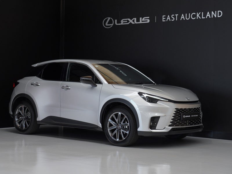 2026 Lexus LBX Relax 1.5P HEV ECVT FWD SUV/5D/5S