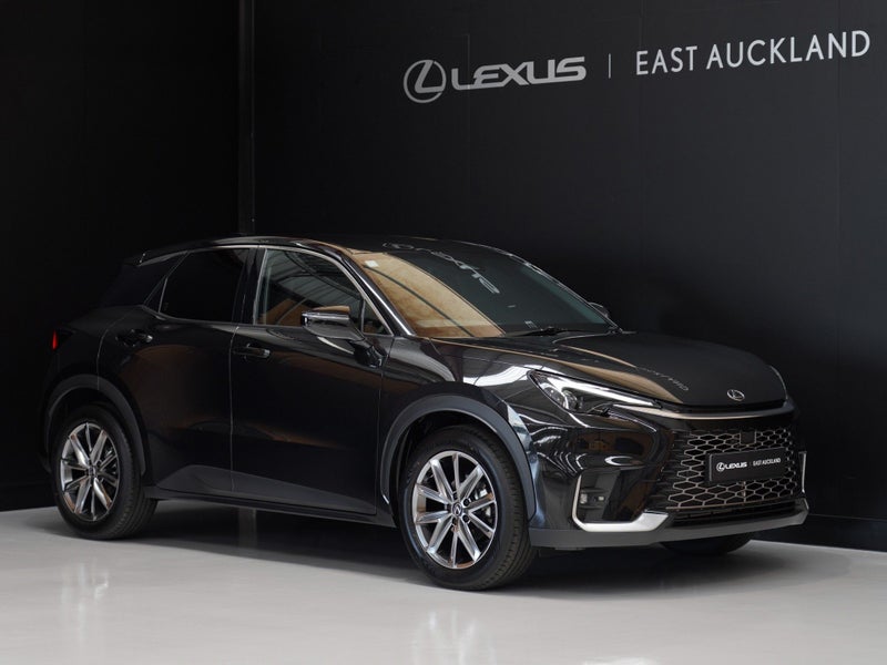 2026 Lexus LBX Relax 1.5P HEV ECVT FWD SUV/5D/5S