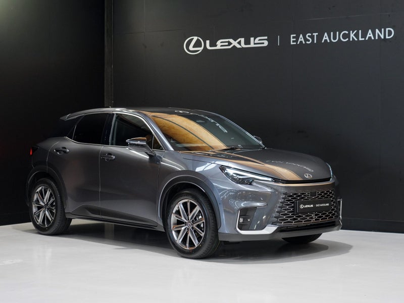 2026 Lexus LBX Relax 1.5P HEV ECVT FWD SUV/5D/5S