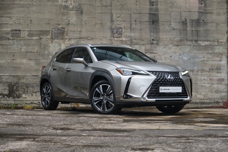 2026 Lexus UX 300h Limited