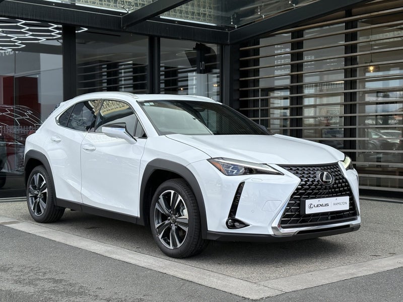 2026 Lexus UX 300h Limited 2.0L Hybrid AWD