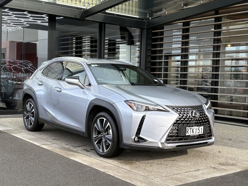 2026 Lexus UX 300h Premium 2.0L Hybrid AWD