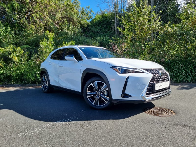 2026 Lexus UX 300h Premium 2.0L Hybrif FWD SUV