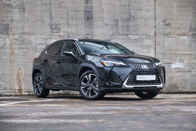 2026 Lexus UX 300h Premium