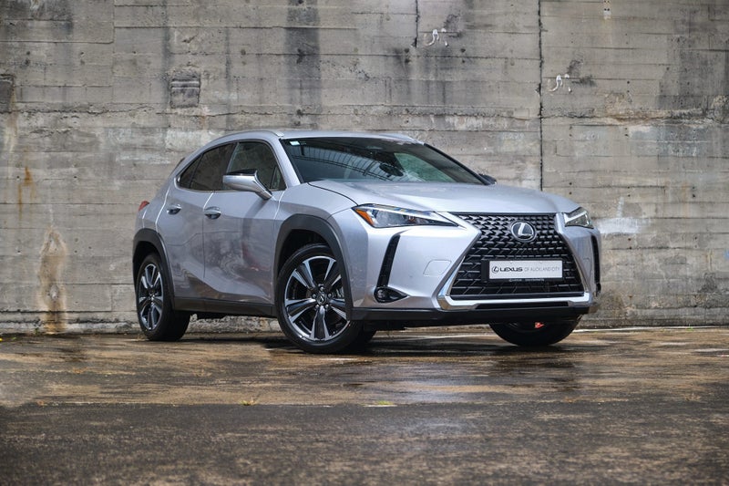 2026 Lexus UX 300h Premium