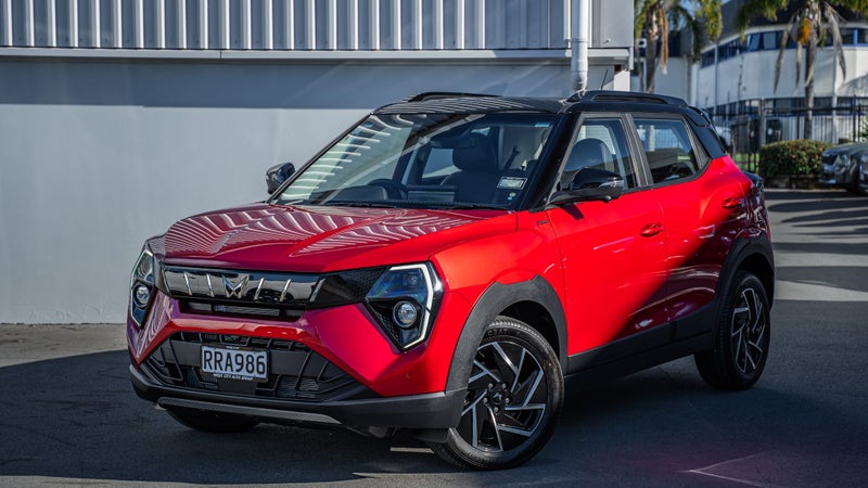 2026 Mahindra XUV 3XO Ax7l 1.2Pt/6At