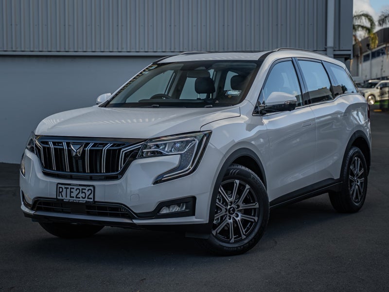 2026 Mahindra XUV700 Ax7l 2.0Pt/6At