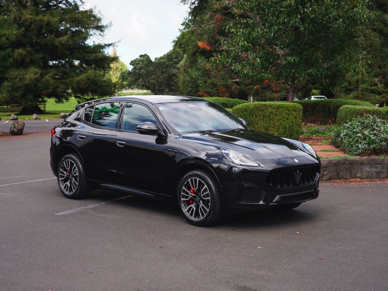 2026 Maserati Grecale 2.0P Turbo 300HP AWD Hybrid