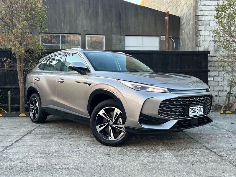 2026 MG HS Vibe 1.5Pt/7At