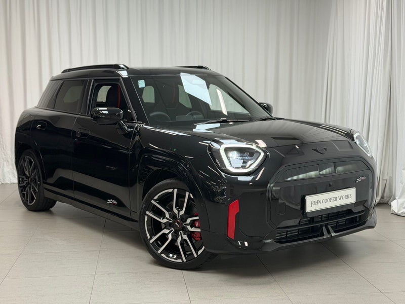 2026 MINI Aceman Aceman E JCW Favoured