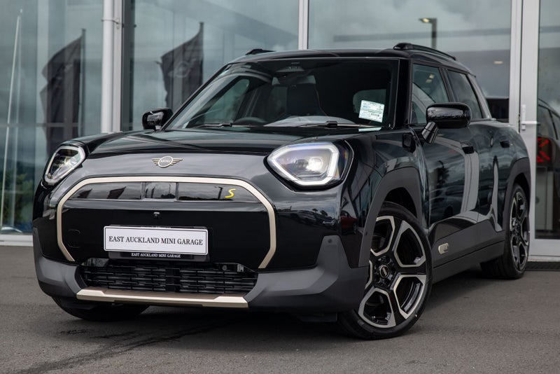2026 MINI Aceman SE Full electric Favoured