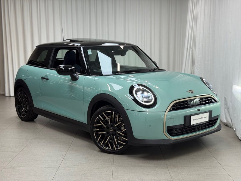 2026 MINI Cooper Cooper C 3Door Favoured