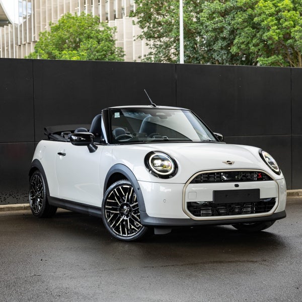 2026 MINI Cooper S Convertible Favoured