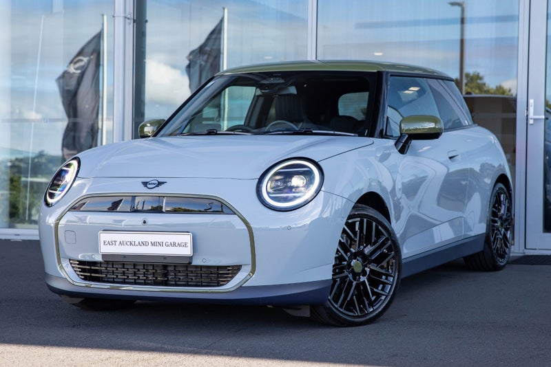 2026 MINI Cooper SE 3 door Full Electric Paul S...