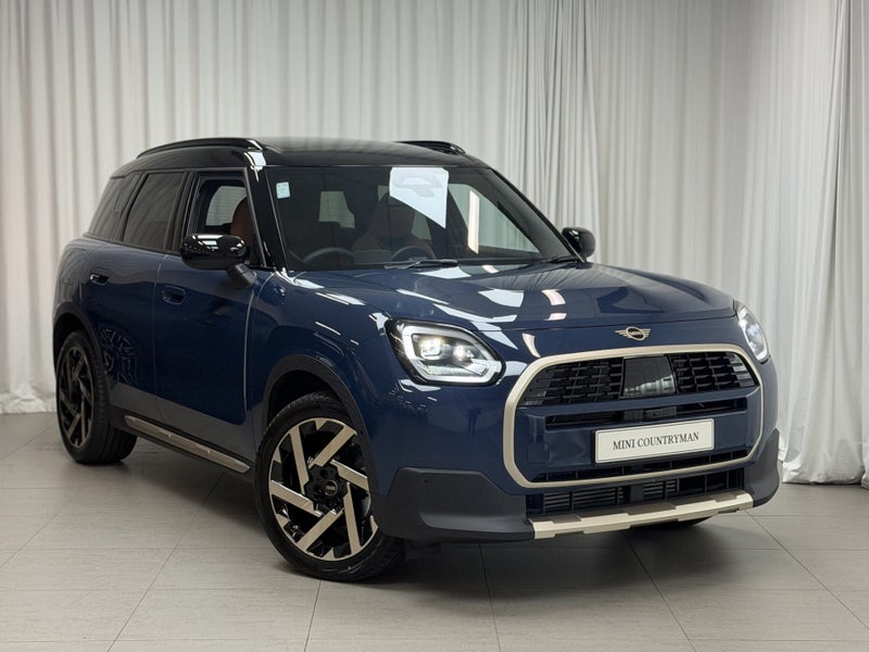 2026 MINI Countryman Countryman C Favoured