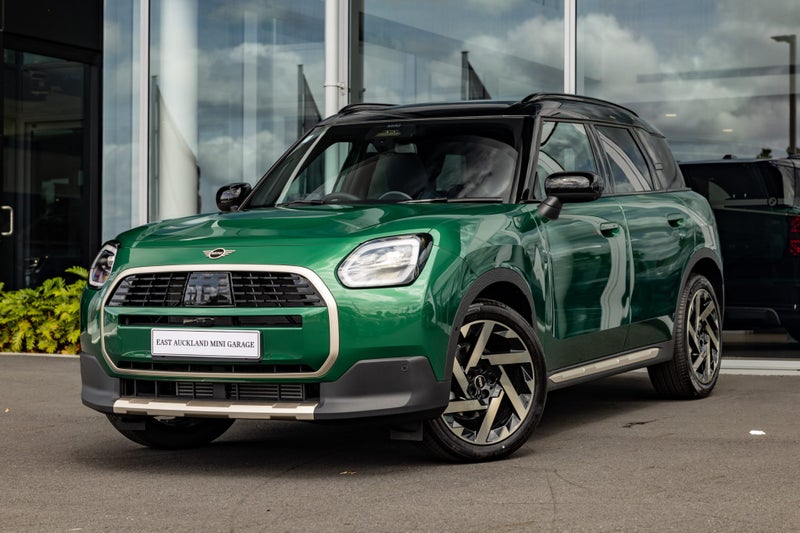 2026 MINI Countryman Countryman C Favoured