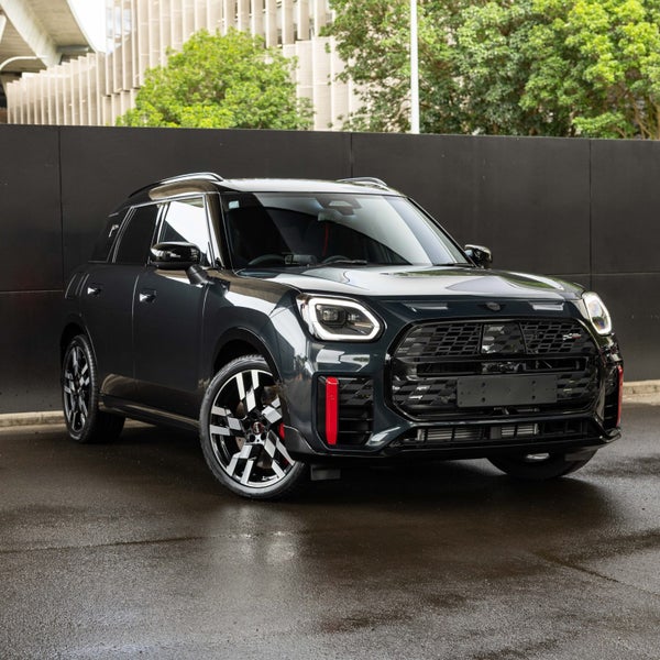 2026 MINI Countryman JCW ALL4 Favoured