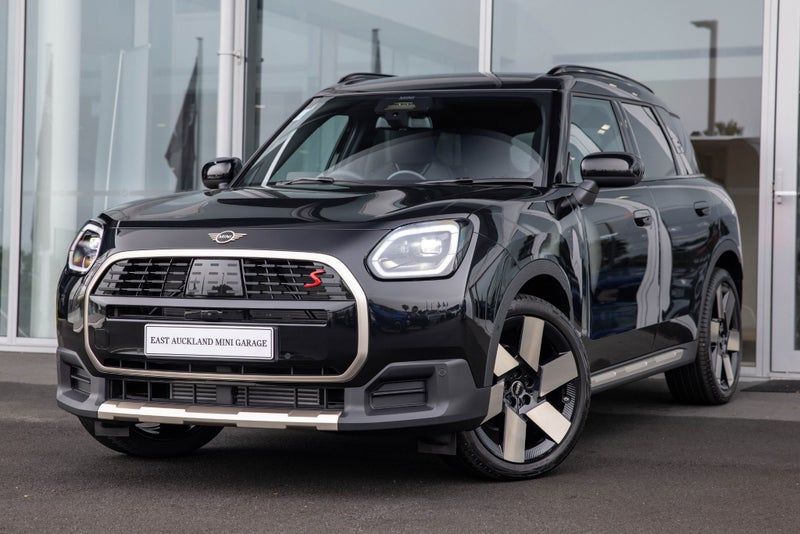 2026 MINI Countryman S All4 Favoured