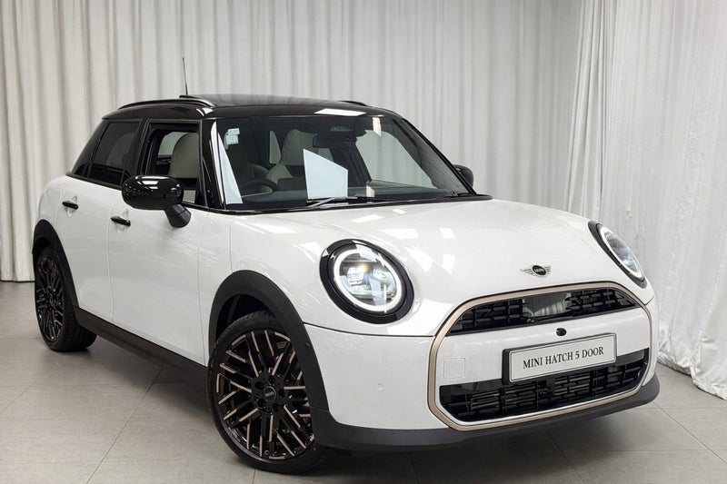 2026 MINI Hatch Cooper C 5 Door Favoured