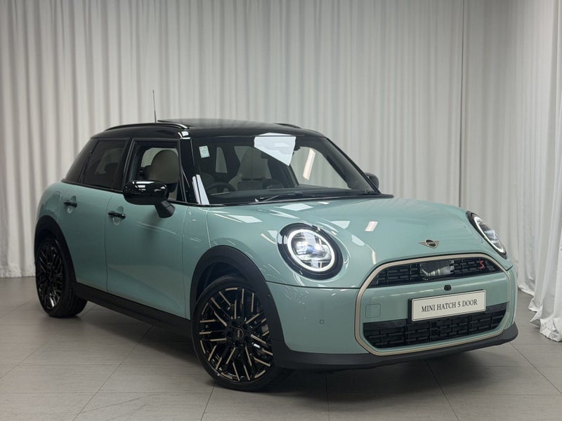 2026 MINI Hatch Cooper S 5 Door Favoured
