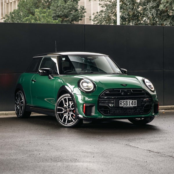 2026 MINI JCW 3JCW 3 Door Classic