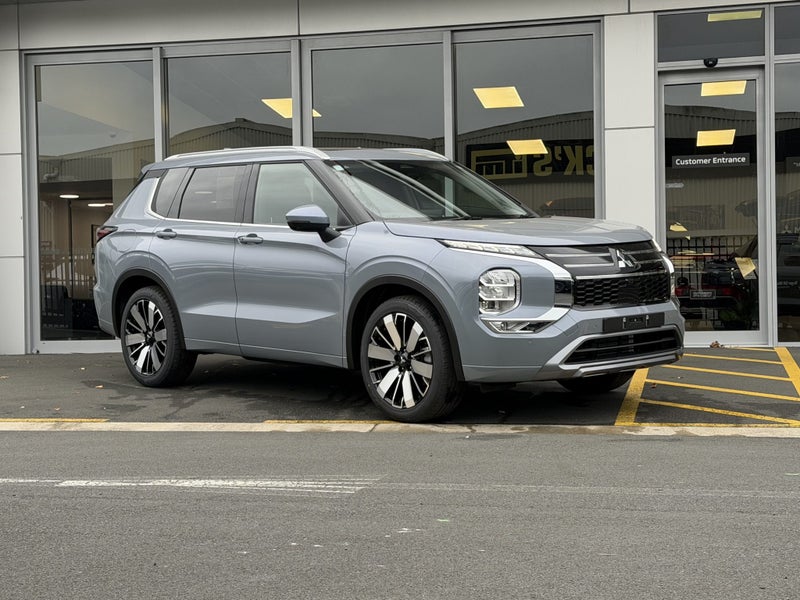 2026 Mitsubishi Outlander 2.5P VRX 2WD CVT - YA...