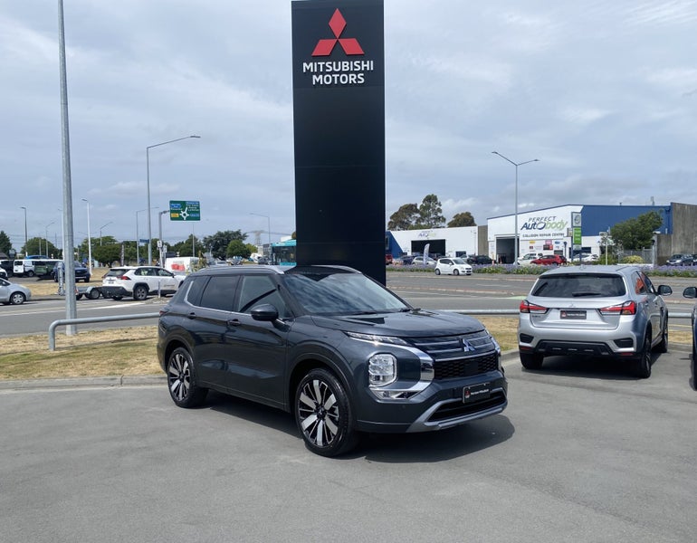 2026 Mitsubishi Outlander 2.5P VRX 4WD CVT