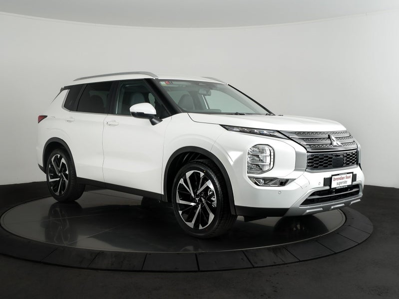 2026 Mitsubishi Outlander 2.5P XLS 2WD CVT 7 SE...