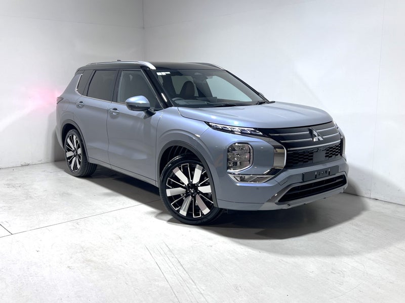 2026 Mitsubishi Outlander EXCEED 2.5 4WD - NEW...