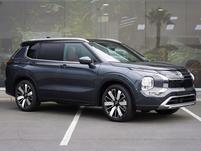 2026 Mitsubishi Outlander EXCEED 2.5 PETROL 2WD...