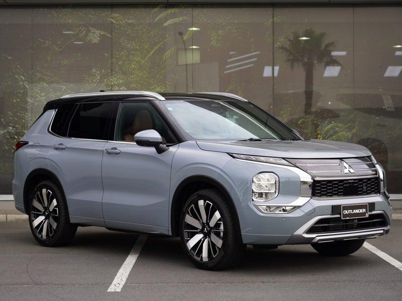 2026 Mitsubishi Outlander EXCEED 2.5 PETROL 4WD...