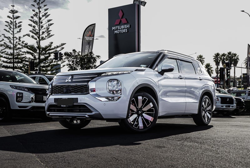 2026 Mitsubishi Outlander EXCEED 4WD