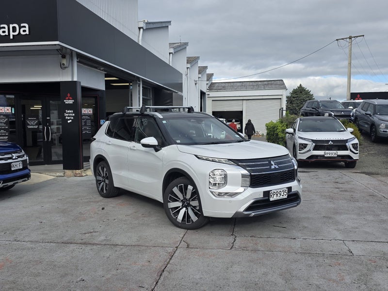 2026 Mitsubishi Outlander Exceed 4WD 2.5P