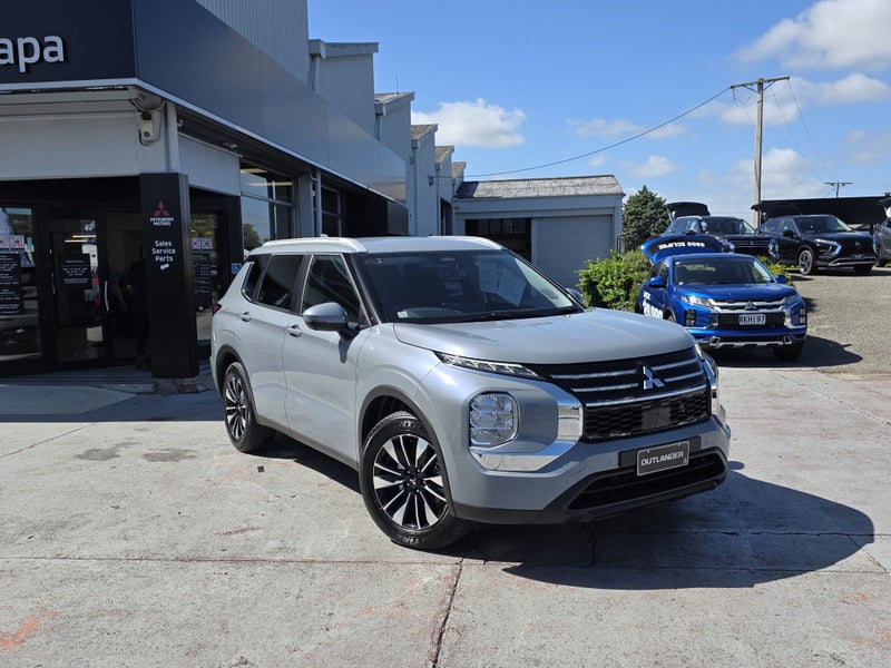 2026 Mitsubishi Outlander LS 2.5P 4WD