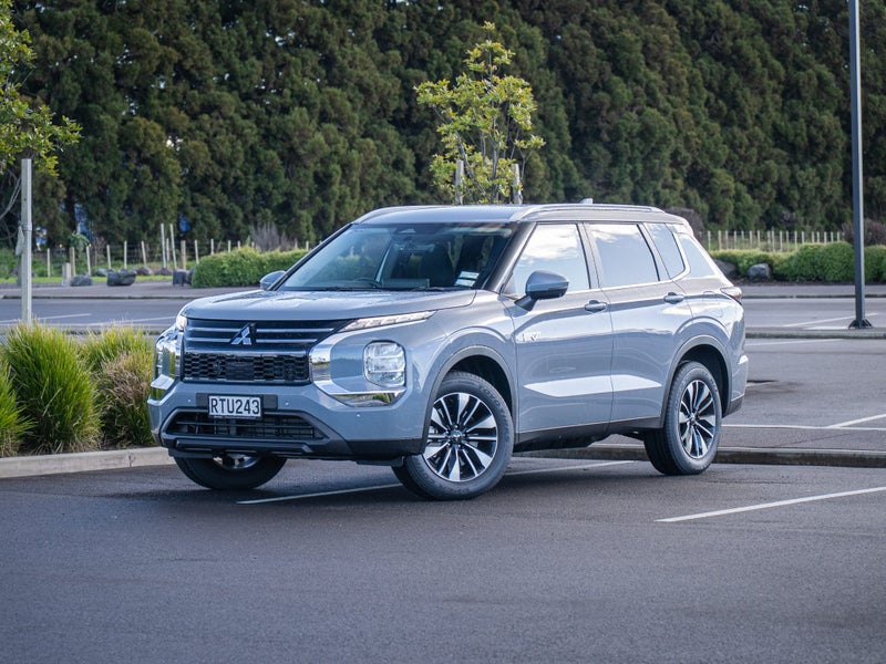 2026 Mitsubishi Outlander PHEV LS 2.4 4WD Auto