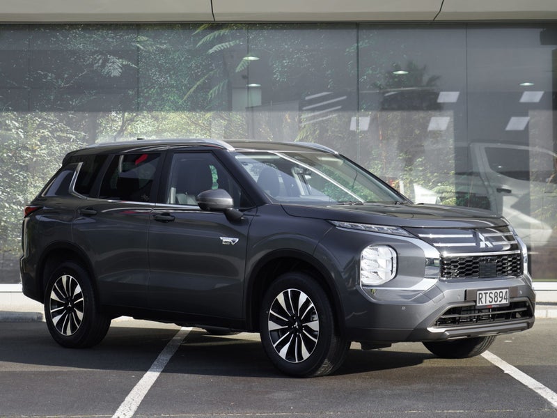 2026 Mitsubishi Outlander PHEV LS 4WD