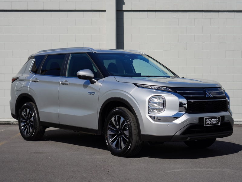 2026 Mitsubishi Outlander PHEV LS 4WD