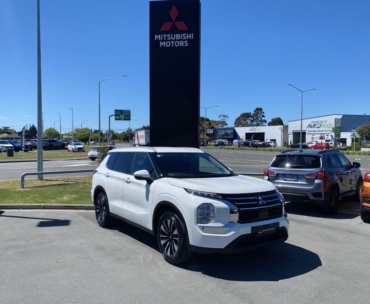 2026 Mitsubishi Outlander PHEV LS 4WD